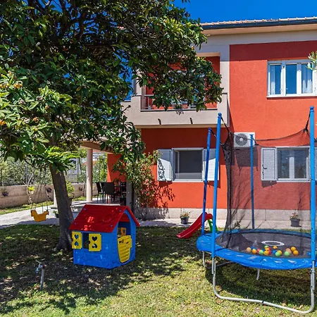 In Kastel Novi With Kitchen
