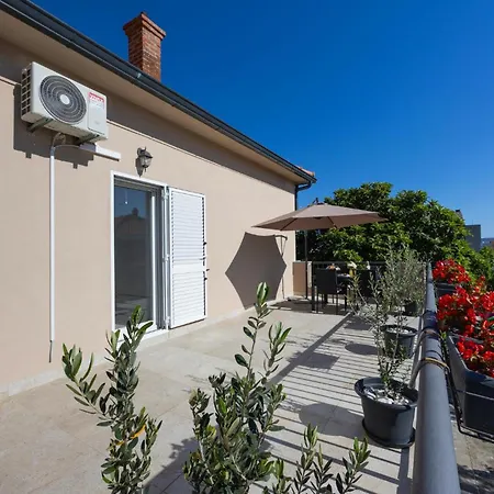 Hébergement de vacances In Kastel Novi With Kitchen *